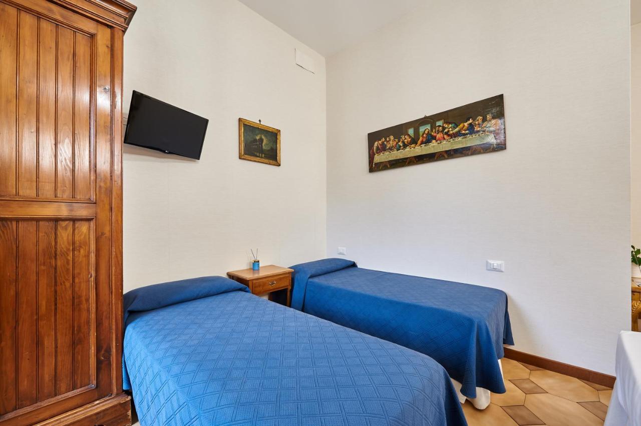 Fabrizio'S Rooms Рим Экстерьер фото
