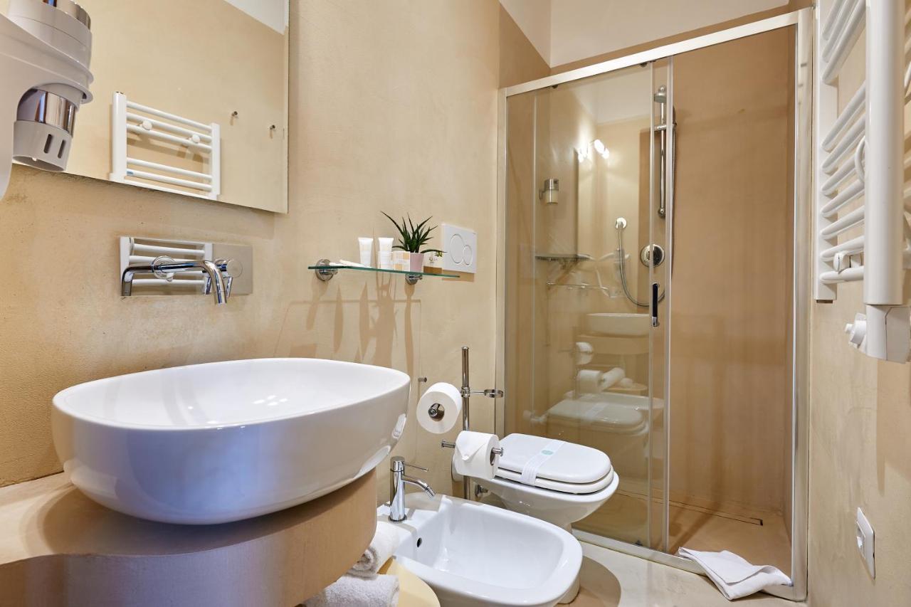 Fabrizio'S Rooms Рим Экстерьер фото