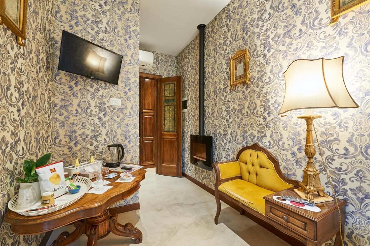 Fabrizio'S Rooms Рим Экстерьер фото